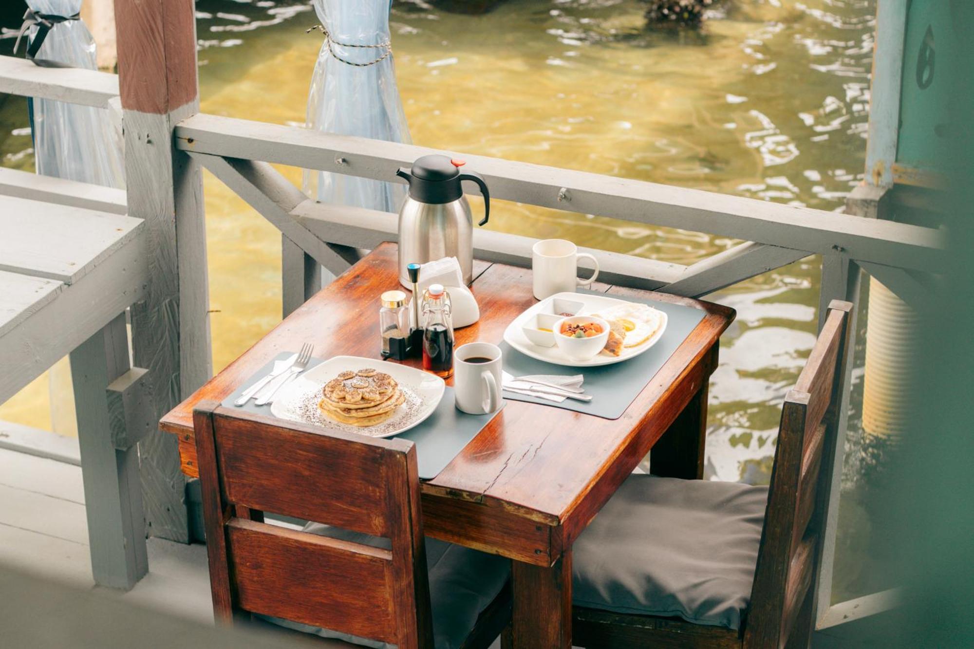 Saigon Bay Bed & Breakfast Bocas Town Exterior photo