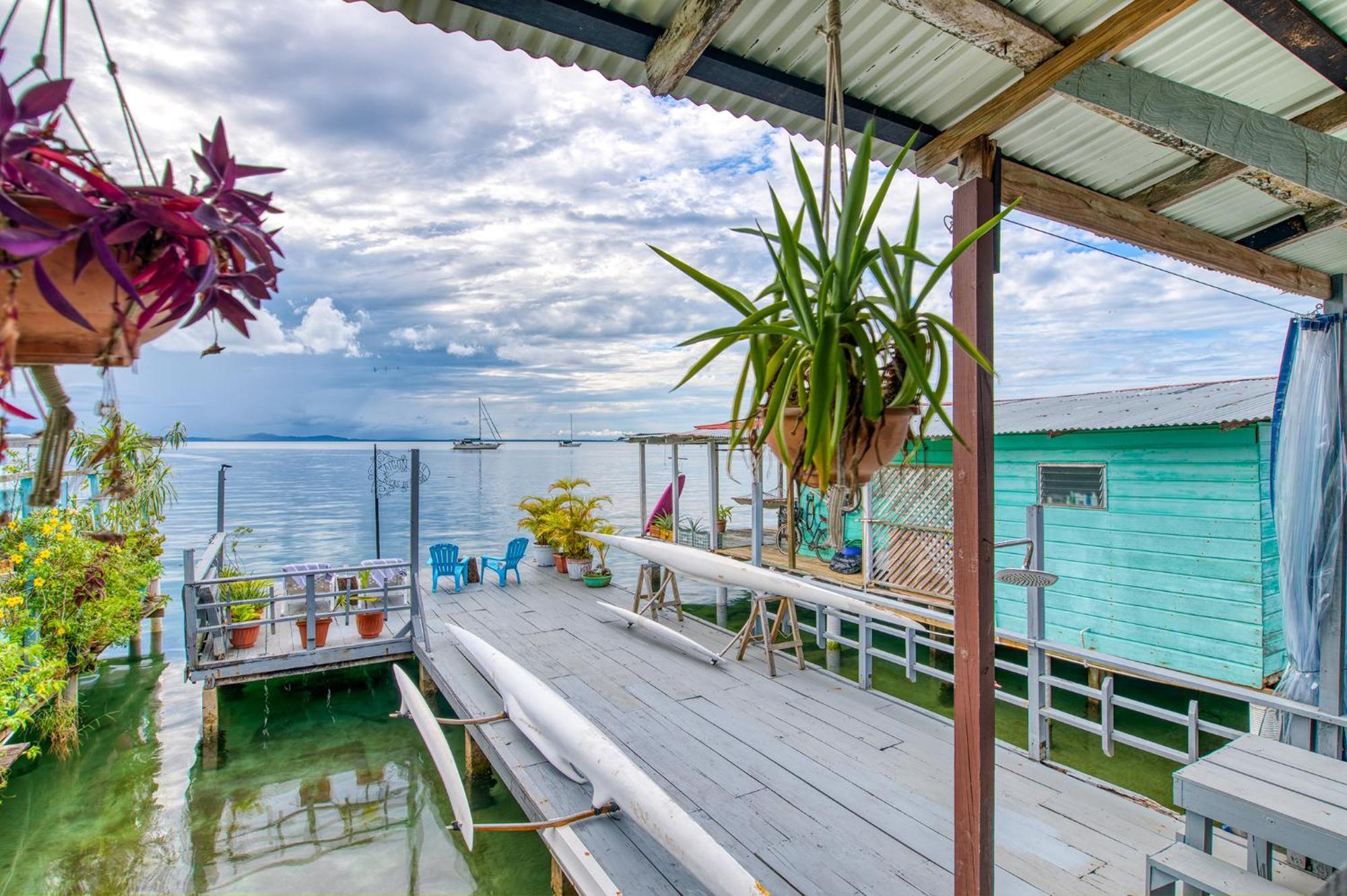 Saigon Bay Bed & Breakfast Bocas Town Exterior photo