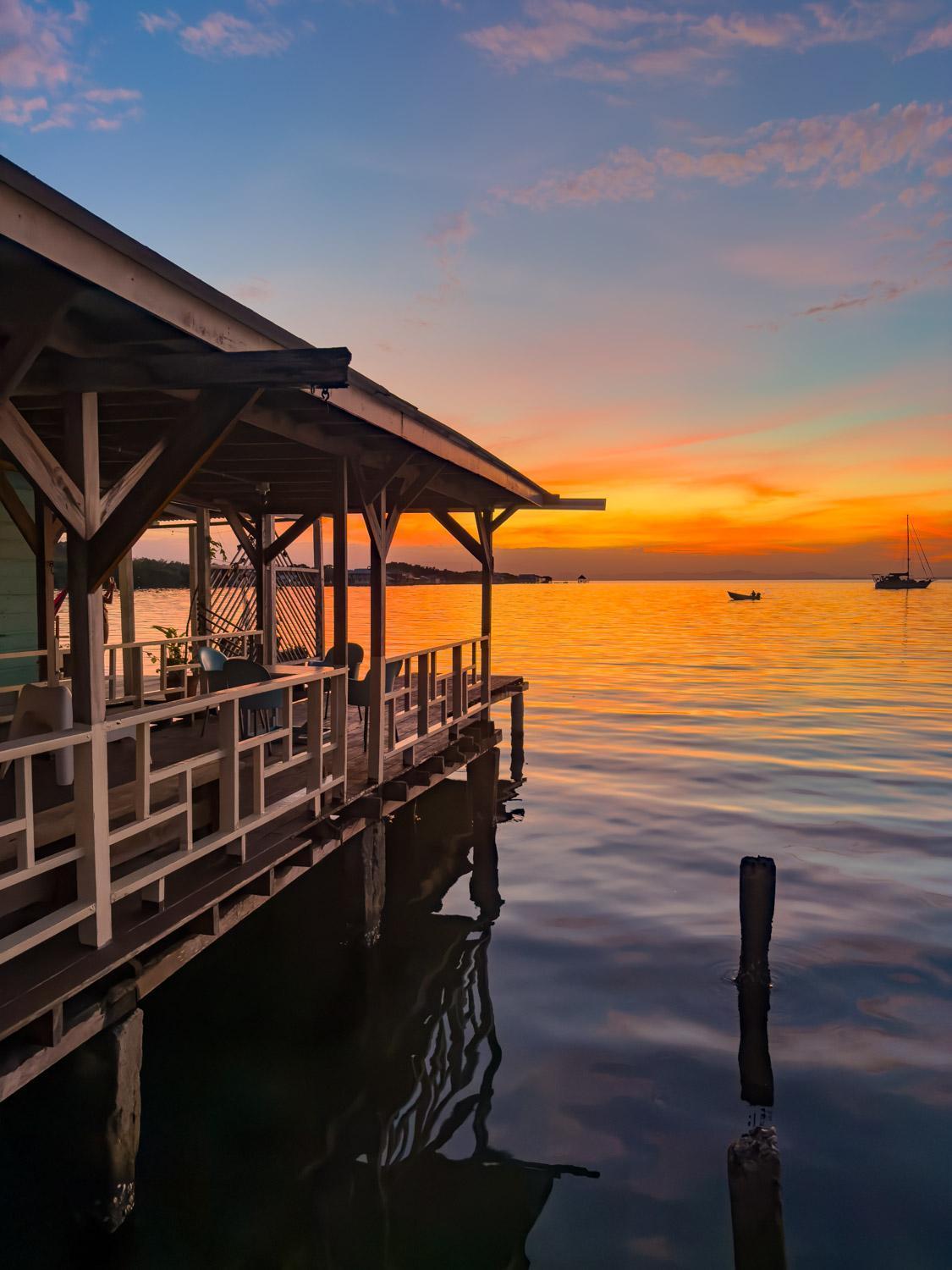 Saigon Bay Bed & Breakfast Bocas Town Room photo