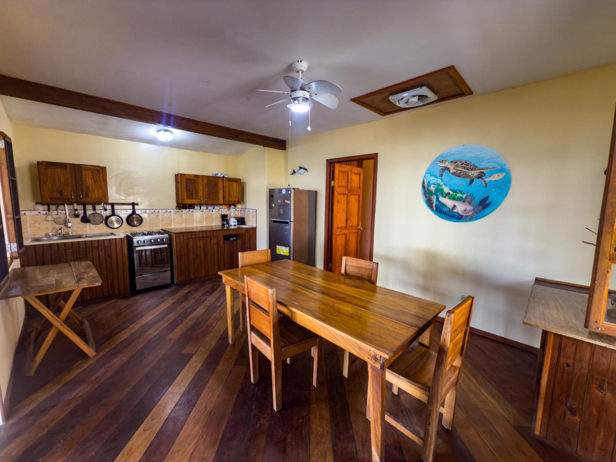 Saigon Bay Bed & Breakfast Bocas Town Room photo