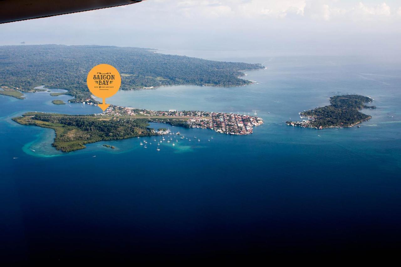 Saigon Bay Bed & Breakfast Bocas Town Exterior photo